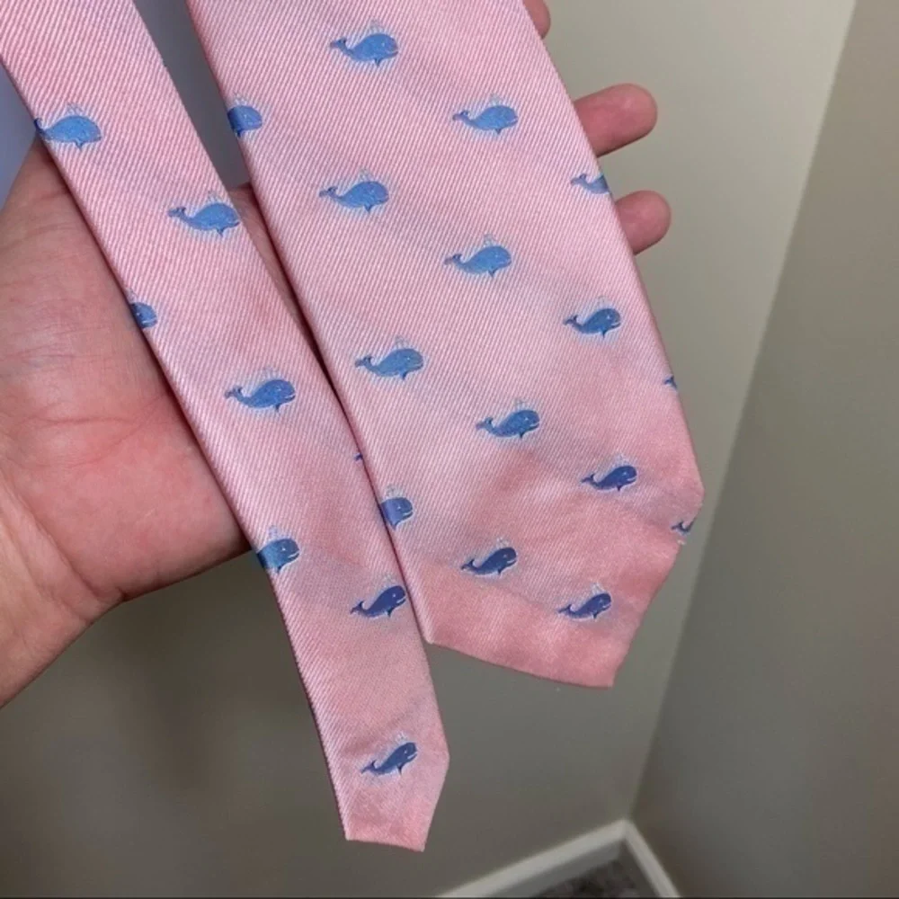 🎈3/$20!  J. Crew 100% silk whale tie. Pink